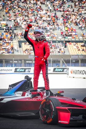 2025 FORMULA E MEXICO CITY ePRIX CASSIDY Nick (nzl), Citroën Racing Formula E Team, Citroën, portrait, celebration podium, portrait during the the Mexico City Paulo ePrix, 2nd round of the 2025-26 ABB FIA Formula E World Championship, WM, Weltmeisterschaft on the Autodromo Hermanos Rodriguez from January 8 to 10, 2025 in Mexico City, Mexico - Mexico CityMexico Copyright: xPauloxMariax