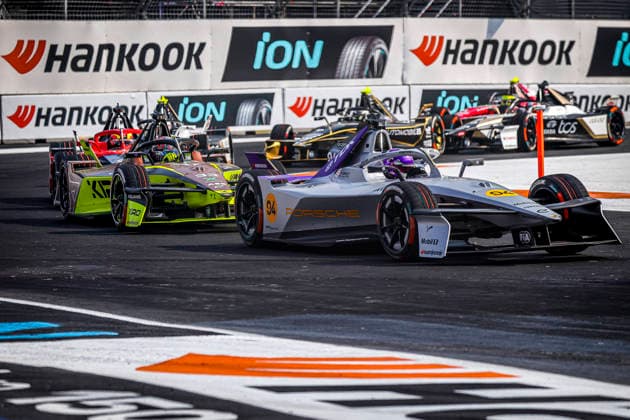 2025 FORMULA E MEXICO CITY ePRIX 94 WEHRLEIN Pascal (ger), Porsche Formula E Team, Porsche 99X Electric, action during the the Mexico City Paulo ePrix, 2nd round of the 2025-26 ABB FIA Formula E World Championship, WM, Weltmeisterschaft on the Autodromo Hermanos Rodriguez from January 8 to 10, 2025 in Mexico City, Mexico - Mexico CityMexico  Copyright: xPauloxMariax