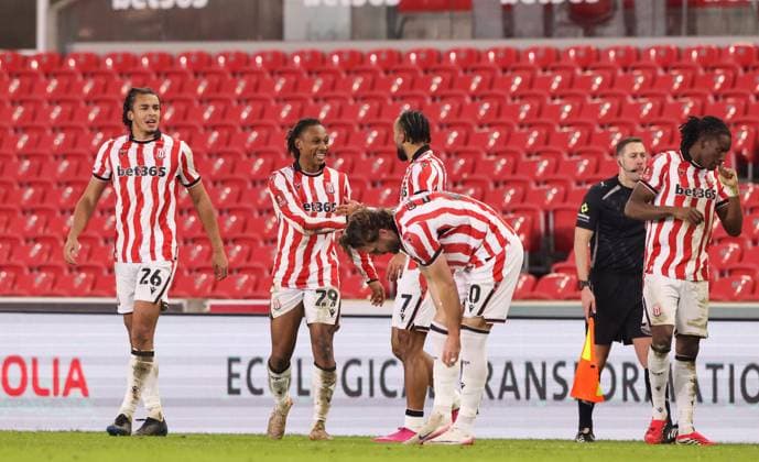 Stoke City s Lamine Cisse (29) celebrates scoring the winning goal Stoke City v Coventry City, Emirates FA Cup, Third Round, Football, Bet365 Stadium, Stoke-on-Trent, UK - 10 Jan 2026Stoke-on-Trent Bet365 Stadium United Kingdom EDITORIAL USE ONLY No use with unauthorised audio, video, data, fixture lists, club league logos or live services. Online in-match use limited to 120 images, no video emulation. No use in betting, games or single club league player publications.  Copyright: xAlexxDodd Shutterstockx 16254078dz
