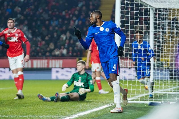 Charlton Athletic v Chelsea, Emirates FA Cup Tosin Adarabioyo of Chelsea celebrating his goal to make it 0-2 during the Charlton Athletic v Chelsea Emirates FA Cup Third Round match at The Valley, London, England on 10 January 2026 Credit: Dylan Hepworth Every Second Media Editorial use only. All images are copyright Every Second Media Limited. No images may be reproduced without prior permission. All rights reserved. Premier League and Football League images are subject to licensing agreements with Football DataCo Limited. see https: www.football-dataco.com Copyright: xIMAGO EveryxSecondxMediax ESM-1744-0112 DylanxHepworthx xEveryxSecondxMediax