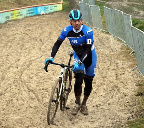lsb Cycling Cyclo Cross German Championships in Bensheim 10 and 11 01 2026 Season 2025 2026 Bensheim v l Armin Raible German Champion Masters 4 in the sand passage action, single image,