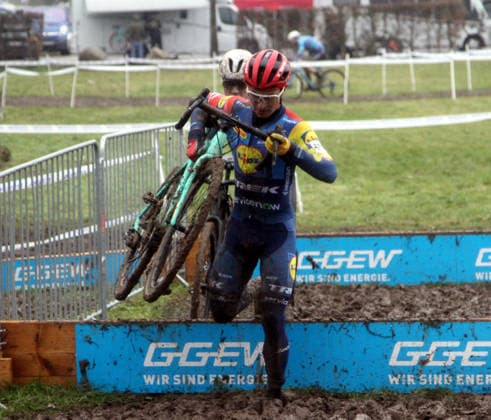 lsb Cycling Cyclo Cross German Championships in Bensheim 10 and 11 01 2026 Season 2025 2026 Bensheim v l Louis Leidert Lidl Trek Team action, single image,