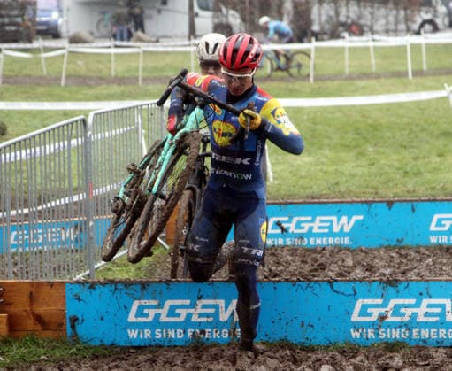 lsb Cycling Cyclo Cross German Championships in Bensheim 10 and 11 01 2026 Season 2025 2026 Bensheim v l Louis Leidert Lidl Trek Team action, single image,