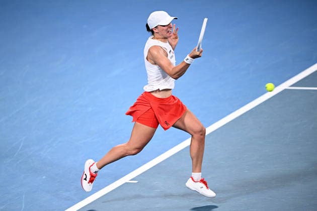 TENNIS UNITED CUP SYDNEY, Iga Swiatek of Poland in action during her singles match against Belinda Bencic of Switzerland during the 2026 United Cup final between Poland and Switzerland at Ken Rosewall Arena in Sydney, Sunday, January 11, 2026. ( NO ARCHIVING, EDITORIAL USE ONLY SYDNEY NEW SOUTH WALES AUSTRALIA  Copyright: xDANxHIMBRECHTSx 20260111114434465227
