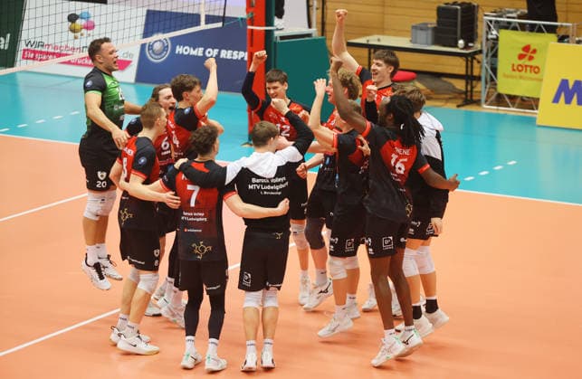 Ludwigsburg , Volleyball Bundesliga , Barock Volleys MTV Ludwigsburg vs FT 1844 Freiburg , Jubel Ludwigsburg