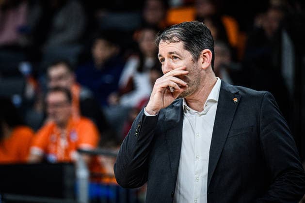 Neu Ulm, Germany, 10 01 26 Head Coach Ty Harrelson ratiopharm ulm gestures, gestures during the Basketball Bundesliga match between ratiopharm ulm vs Basketball Loewen Braunschweig at ratiopharm Arena on January 10, 2026 in Neu Ulm, Germany Photo by Harry Langer DeFodi Images ratiopharm Arena, Germany, 10 01 26 Head Coach Ty Harrelson ratiopharm ulm gestures during the Basketball Bundesliga match between ratiopharm ulm vs Basketball Loewen Braunschweig at Neu Ulm on January 10, 2026 in ratiopharm Arena, Germany Photo by Harry Langer DeFodi Images Photo by Harry Langer DeFodi Images