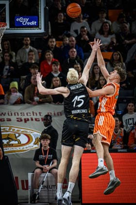 Neu Ulm, Germany, 10 01 26 Philipp Hartwich Basketball Loewen Braunschweig and Tobias Jensen ratiopharm ulm battle for the ball during the Basketball Bundesliga match between ratiopharm ulm vs Basketball Loewen Braunschweig at ratiopharm Arena on January 10, 2026 in Neu Ulm, Germany Photo by Harry Langer DeFodi Images ratiopharm Arena, Germany, 10 01 26 Philipp Hartwich Basketball Loewen Braunschweig and Tobias Jensen ratiopharm ulm battle for the ball during the Basketball Bundesliga match between ratiopharm ulm vs Basketball Loewen Braunschweig at Neu Ulm on January 10, 2026 in ratiopharm Arena, Germany Photo by Harry Langer DeFodi Images Photo by Harry Langer DeFodi Images