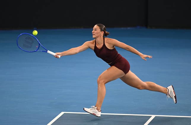 TENNIS BRISBANE INTERNATIONAL, Marta Kostyuk of Ukraine in action against Aryna Sabalenka of Belarus during the Women™s Singles final at the Brisbane International tennis tournament at Pat Rafter Arena in Brisbane, Sunday, January 11, 2026. ( NO ARCHIVING, EDITORIAL USE ONLY BRISBANE QUEENSLAND AUSTRALIA  Copyright: xDAVExHUNTx 20260111120305293948