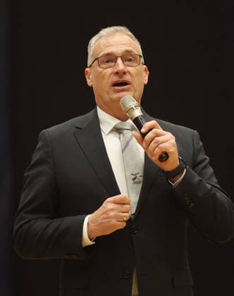 Ludwigsburg , Dancing Bundesliga Formation Standard , Jörg Weindl