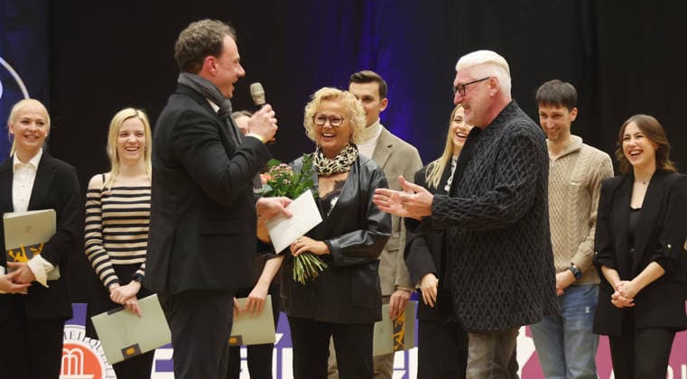 Ludwigsburg , Dancing Bundesliga Formation Standard , Farewell to Dagmar and Norman Beck , front from left , Matthias Knecht OB Ludwigsburg Dagmar Beck Norman Beck