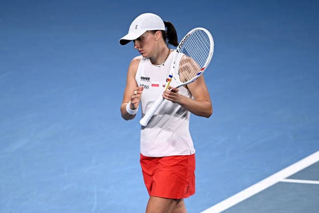 TENNIS UNITED CUP SYDNEY, Iga Swiatek of Poland reacts during her singles match agiant Belinda Bencic of Switzerland during the 2026 United Cup final between Poland and Switzerland at Ken Rosewall Arena in Sydney, Sunday, January 11, 2026. ( NO ARCHIVING, EDITORIAL USE ONLY SYDNEY NEW SOUTH WALES AUSTRALIA  Copyright: xDANxHIMBRECHTSx 20260111183411792724