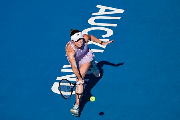 Elina Svitolina (UKR) returns a shot from Xinju Wang (CHN) in the women s single final match of the ASB Classic Women™s WTA250 tennis tournament at Manuka Doctor Arena, Auckland, New Zealand on Sunday 11 January 2026. Photo credit: Alan Lee Auckland New Zealand Copyright: xAlanxLeex xx