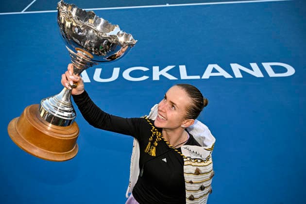 Elina Svitolina (UKR) poses with the trophy after winning the women s single final match of the ASB Classic Women™s WTA250 tennis tournament at Manuka Doctor Arena, Auckland, New Zealand on Sunday 11 January 2026. Photo credit: Alan Lee Auckland New Zealand Copyright: xAlanxLeex xx