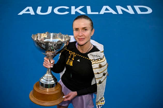 Elina Svitolina (UKR) poses with the trophy after winning the women s single final match of the ASB Classic Women™s WTA250 tennis tournament at Manuka Doctor Arena, Auckland, New Zealand on Sunday 11 January 2026. Photo credit: Alan Lee Auckland New Zealand Copyright: xAlanxLeex xx