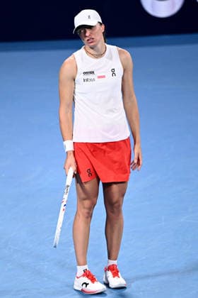 TENNIS UNITED CUP SYDNEY, Iga Swiatek of Poland reacts during her singles match agianst Belinda Bencic of Switzerland during the 2026 United Cup final between Poland and Switzerland at Ken Rosewall Arena in Sydney, Sunday, January 11, 2026. ( NO ARCHIVING, EDITORIAL USE ONLY SYDNEY NEW SOUTH WALES AUSTRALIA  Copyright: xDANxHIMBRECHTSx 20260111124758838980