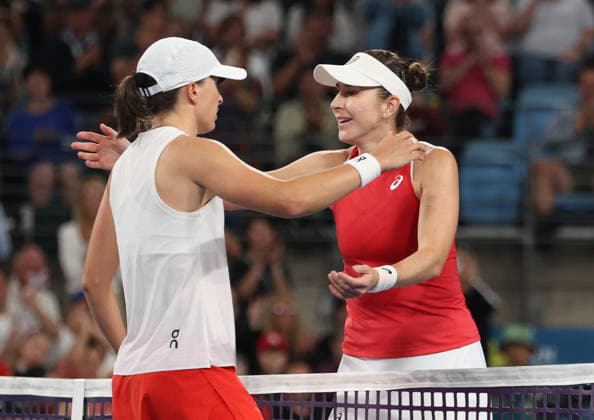 January 11, 2026, Sydney, New South Wales, Australia: BELINDA BENCIC of Switzerland and IGA SWIATEK of Poland after the single match in the final United Cup at Ken Rosewall Arena, Sydney, Australia. Sydney Australia - ZUMAc278 20260111_zsp_c278_016 Copyright: xMarcinxCholewinskix