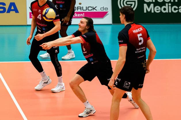 Ludwigsburg 1 BLM 25 26 MTV Ludwigsburg FT 1844 Freiburg Ben Simon Bonin Ludwigsburg Ludwigsburg Innenstadtsporthalle Baden Württemberg Germany