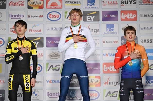 Belgian Championships 2026 Beringen BERINGEN, BELGIUM - JANUARY 11 : Overmeire Floris, Becqué Mats and Mathieux Jules pictured during the podium ceremony of the Beringen Belgian Championships 2026 a cyclocross race for Men U17, U 17 (first year) on January 11, 2026 in Beringen, Belgium, 11 01 2026 ( Beringen Belgium  Copyright: xNicoxVereeckenx