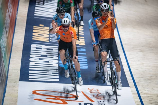 BENERAU Victor, VONES Jan Sixdays Bremen 2026 Team 4 RMK KANZLEI BREMEN BENERAU Victor SUI Black VONES Jan CZE Red Landscape horizontal Landscape Event Event Sixdays Bremen 2026 Category Category Cycling Track Cycling Sixdays Elite Men Location Location Europe Germany Bremen ÖVB Arena Discipline Team Presentation Distance m Date Date 10 01 2026 Saturday Day 2