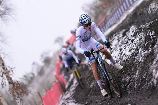 Belgian Lars Peers pictured in action during the Novices second year men race at the Belgian Cyclocross Championships in Beringen on Sunday 11 January 2026. DAVIDxPINTENS  x155110750x