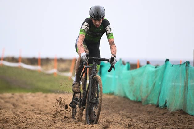 2026 Lloyds National Cyclo-cross Championships Picture by Olly Hassell SWpix.com - 11 01 2026 - Cycling - 2026 Lloyds National Cyclo-Cross Championships - Junior Open, Gypsies Green, South Shields, England, Jacob Steed (Sherwood Pines Cycles Forme) Copyright: x xSWpix.comx(t axPhotographyxHubxLtd)xOllyxHassell SWpix.comx SWP-3159-0277