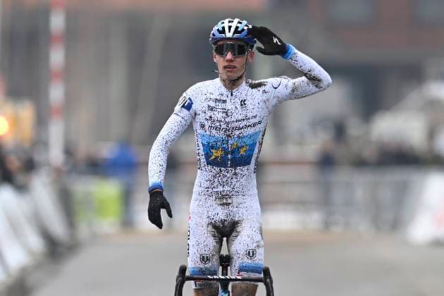 Belgian Championships 2026 Beringen BERINGEN, BELGIUM - JANUARY 11 : Peers Lars wins during the Beringen Belgian Championships 2026 a cyclocross race for Men U17, U 17 (second year) on January 11, 2026 in Beringen, Belgium, 11 01 2026 ( Beringen Belgium  Copyright: xNicoxVereeckenx