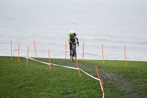 2026 Lloyds National Cyclo-cross Championships Picture by Olly Hassell SWpix.com SWpix.com - 11 01 2026 - Cycling - 2026 Lloyds National Cyclo-Cross Championships - Junior Female Open, Gypsies Green, South Shields, England, Peggy Knox (ViCiOUS VELO) Copyright: x xSWpix.comx(t axPhotographyxHubxLtd)xOllyxHassell SWpix.comx SWP-3159-0292