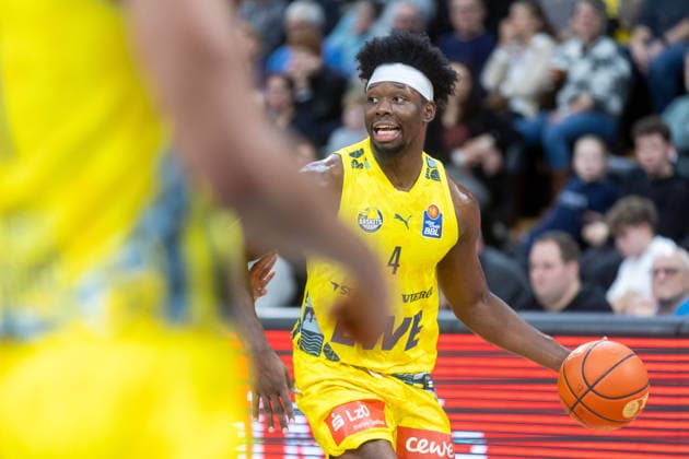 Oldenburg, Lower Saxony, DEU, 10 01 2026, Brian Fobbs EWE Baskets Oldenburg EWE Baskets Oldenburg vs Syntainics MBC Basketball 1 Basketball Bundesliga Season 2025 2026, Matchday 15, Grosse EWE Arena EWE Baskets Oldenburg vs Syntainics MBC www.andreas-burmann.de