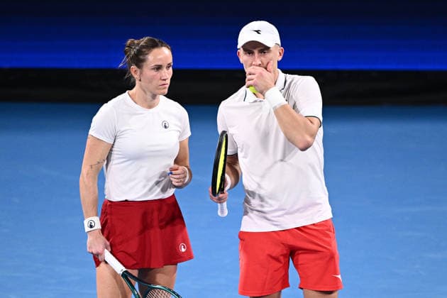 TENNIS UNITED CUP SYDNEY, Katarzyna Kawa and Jan Zielinski of Poland in action during their mixed doubles final match against Belinda Bencic and Jakub Paul of Switzerland in the 2026 United Cup final between Poland and Switzerland at Ken Rosewall Arena in Sydney, Sunday, January 11, 2026. ( NO ARCHIVING, EDITORIAL USE ONLY SYDNEY NEW SOUTH WALES AUSTRALIA  Copyright: xDANxHIMBRECHTSx 20260111110263030086