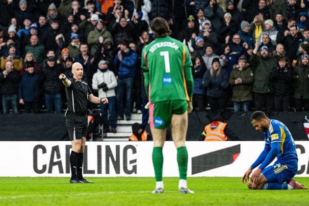 11th January 2026; Pride Park, Derby, Derbyshire, England; FA Cup Football, Derby County versus Leeds United; Referee Anthony Taylor points to the spot and awards a penalty to Derby County  GodfreyxPitt Content restricted for UK based newspaper