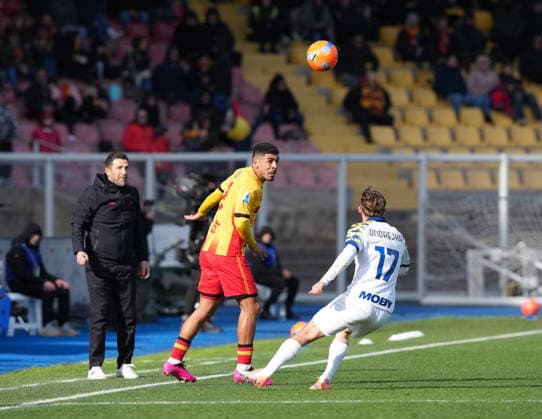 US Lecce v Parma Calcio 1913 - Serie A Danilo Veiga of US Lecce plays during the Serie A match between US Lecce and Parma Calcio 1913 in Lecce, Italy, on January 11, 2026. Lecce Italy  Copyright: xGabrielexMaricchiolox originalFilename:maricchiolo-usleccev260111_npmh6.jpg