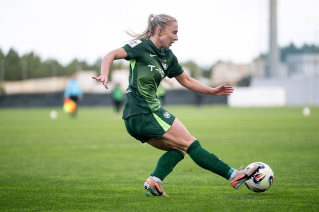 Thea Bjelde VfL Wolfsburg, 02 on the ball, MLT, VfL Wolfsburg vs PSV Eindhoven, womens soccer test match, training camp, 2025 2026 season, 11 01 2026 MLT, VfL Wolfsburg vs PSV Eindhoven, womens soccer test match, training camp, 2025 2026 season, 11 01 2026 Attard Copyright: xEibner-Pressefoto Memmlerx EP_MMR
