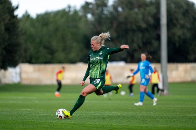 Guro Bergsvand VfL Wolfsburg, 20 on the ball, MLT, VfL Wolfsburg vs PSV Eindhoven, womens soccer test match, training camp, 2025 2026 season, 11 01 2026 MLT, VfL Wolfsburg vs PSV Eindhoven, womens soccer test match, training camp, 2025 2026 season, 11 01 2026 Attard Copyright: xEibner-Pressefoto Memmlerx EP_MMR