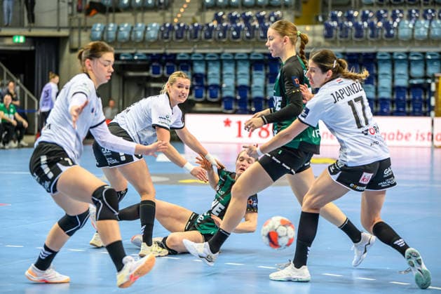 Handball Women EHF European League EL Women Group Phase Season 2025 2026 VfL Oldenburg vs HC Lokomotiva Zagreb 10 01 2026 Wolff, Laurentia 24, VfL Oldenburg on the ground