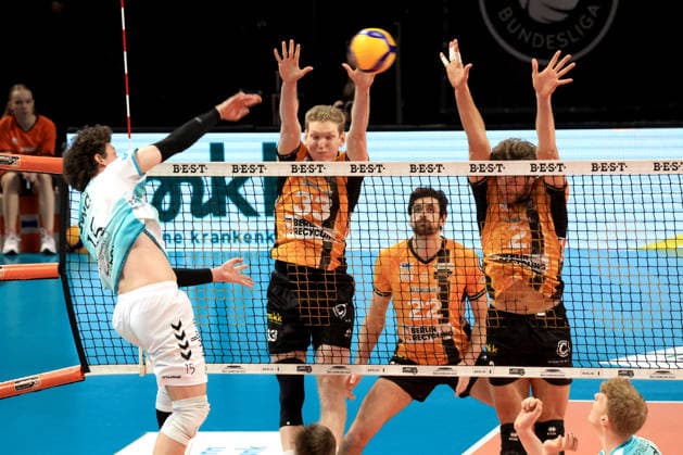 DEU, DVV, 1 VBL, BR Volleys vs SWD powevolleys Dueren, 11 01 2026, Max Schmeling Halle, Berlin, DEU, DVV, 1 VBL, BR Volleys vs SWD powevolleys Dueren, in the picture Fedor Ivanov BR Volleys 33 , Jake Hanes BR Volleys 22 , Matthew Knigge BR Volleys 2 , Zac Hutcheson Dueren 15 nordphotoxGmbHx xEngler nph00076