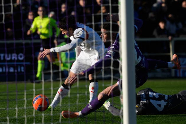 Fußball, Italien, AC Florenz - AC Mailand Christian Pulisic of AC Milan misses a chance during the Serie A football match between ACF Fiorentina and AC Milan at Artemio Franchi stadium in Florence (Italy), January 11, 2026. andreaxstaccioli
