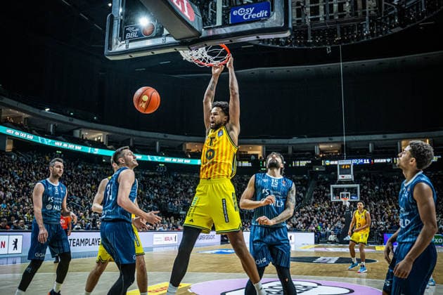 Basketball Berlin 11 01 2026 Season 2025 2026 EasyCredit BBL 1 Bundesliga Men, Men Alba Berlin MLP Academics Heidelberg Norris Agbakoko Alba Berlin, No 17