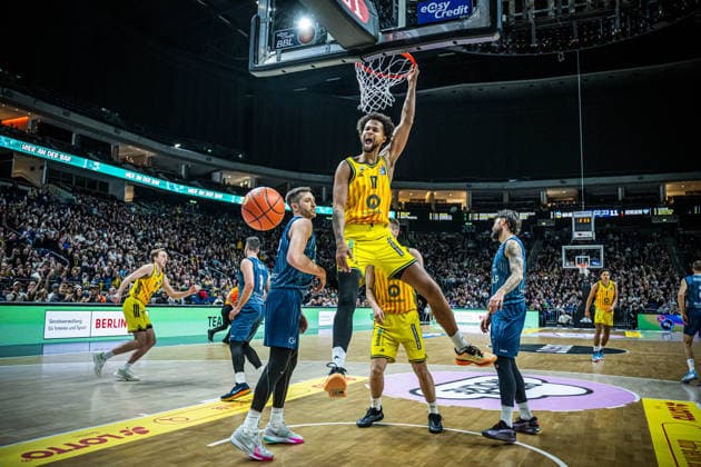 Basketball Berlin 11 01 2026 Season 2025 2026 EasyCredit BBL 1 Bundesliga Men, Men Alba Berlin MLP Academics Heidelberg Norris Agbakoko Alba Berlin, No 17