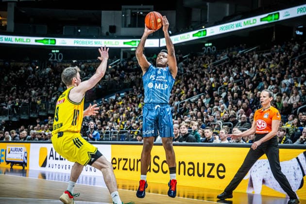 Basketball Berlin 11 01 2026 Season 2025 2026 EasyCredit BBL 1 Bundesliga Men, Men Alba Berlin MLP Academics Heidelberg DJ Horne Heidelberg, No 00 Jonas Mattisseck Alba Berlin, No 09