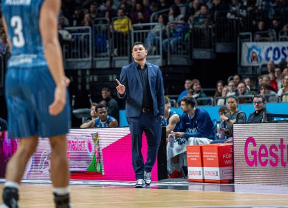 Basketball, Men, Season 2025 2026, easyCredit BBL 15 Matchday , Alba Berlin MLP Academics Heidelberg, Coach Danny Jansson Heidelberg , 11 01 2026, Copyright: xSebastianxRäppold MatthiasxKochx