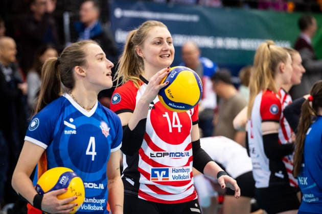 Fiona Dittmann ETV Hamburger Volksbank Volleys, 14 with Sarah Stiriz ETV Hamburger Volksbank Volleys, 04 GER, Allianz MTV Stuttgart ETV Hamburger Volksbank Volleys, Volleyball Bundesliga, VBL, 2025 2026 season, 11 01 2026 GER, Allianz MTV Stuttgart ETV Hamburger Volksbank Volleys, Volleyball Bundesliga, VBL, 2025 2026 season, 11 01 2026 Stuttgart Copyright: xSandyxDinkelackerx EP_SDR
