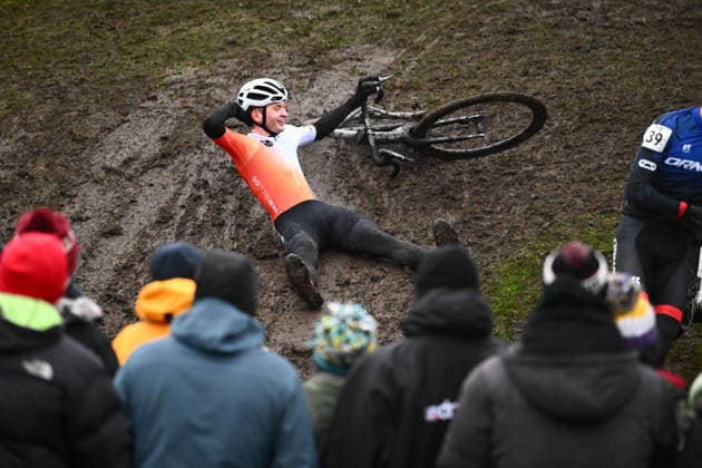 2026 Lloyds National Cyclo-cross Championships Picture by Olly Hassell SWpix.com SWpix.com - 11 01 2026 - Cycling - 2026 Lloyds National Cyclo-Cross Championships - Gypsies Green, South Shields, England - Elite Open Copyright: x xSWpix.comx(t axPhotographyxHubxLtd)xOllyxHassell SWpix.comx SWP-3159-0373