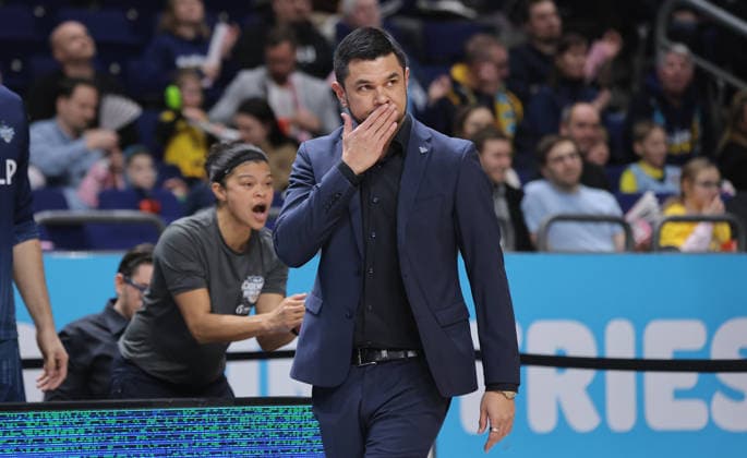 Coach Danny Jansson pensive action upper body Sport Basketball BBL Bundesliga Men 15 Matchday Season 2025 2026 11 01 2026 ALBA Berlin vs MLP Academics Heidelberg