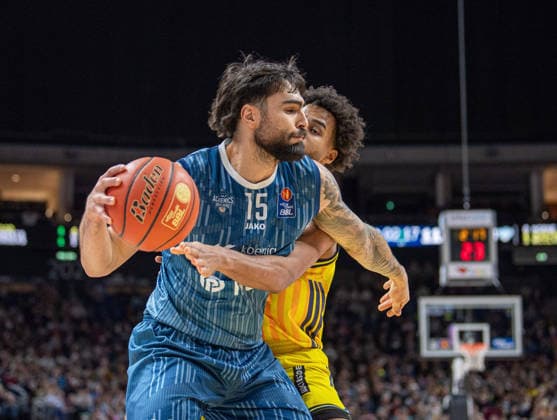 Basketball, Men, Season 2025 2026, easyCredit BBL 15 Matchday , Alba Berlin MLP Academics Heidelberg, v l Marcel Keßen Heidelberg , Norris Agbakoko Alba , 11 01 2026, Copyright: xSebastianxRäppold MatthiasxKochx
