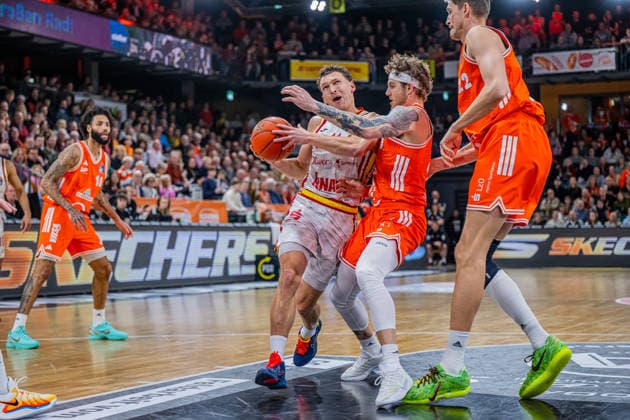 1 Basketball Bundesliga, easyCredit BBL, Season 2025 2026, Men, Main Round, 15 Matchday, 11 01 2026, RASTA Vechta Fitness First Würzburg Baskets Brae Ivey 11 Fitness First Würzburg Baskets in action Vechta RASTA Dome Lower Saxony Germany