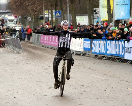 lsb Cycling Cyclo Cross German Championships in Bensheim 10 and 11 01 2026 Season 2025 2026 Bensheim v l Judith Krahl Rose Cycling Circle Winner Elite Women Action, single image,