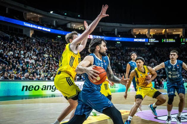 Basketball Berlin 11 01 2026 Season 2025 2026 EasyCredit BBL 1 Bundesliga Men, Men Alba Berlin MLP Academics Heidelberg Marcel Keßen Heidelberg, No 15 Kessen