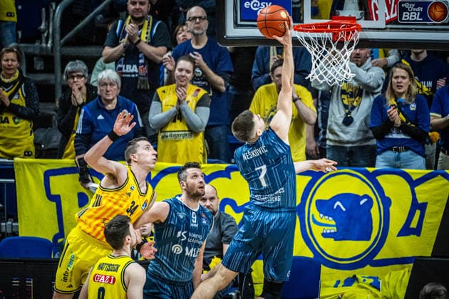 Basketball Berlin 11 01 2026 Season 2025 2026 EasyCredit BBL 1 Bundesliga Men, Men Alba Berlin MLP Academics Heidelberg Dusan Neskovic Heidelberg, No 07