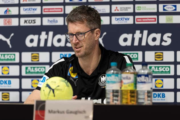 Men s Handball International Germany vs Croatia, 11 01 2026 HANNOVER, GERMANY JANUARY 11 Markus Gaugisch extends his contract with the DHB as women s national coach during the match between Men s Handball International Germany vs Croatia at ZAG Arena on January 11, 2026 in Hannover, Germany Copyright: xBEAUTIFULxSPORTS KennyxBeelex