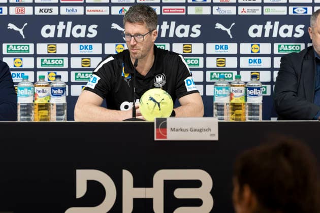 Men s Handball International Germany vs Croatia, 11 01 2026 HANNOVER, GERMANY JANUARY 11 Markus Gaugisch extends his contract with the DHB as women s national coach during the match between Men s Handball International Germany vs Croatia at ZAG Arena on January 11, 2026 in Hannover, Germany Copyright: xBEAUTIFULxSPORTS KennyxBeelex